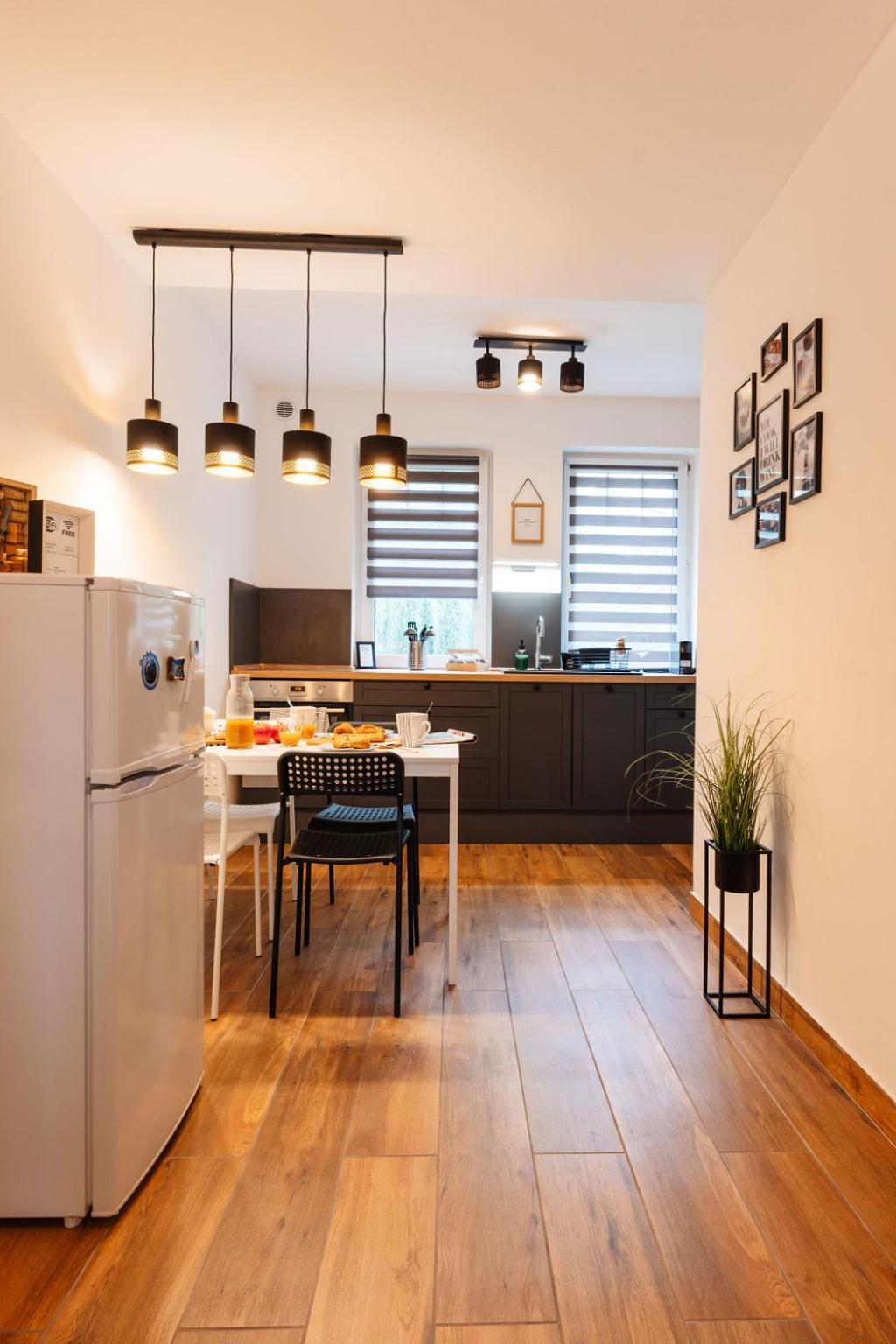 Bb21 Apartman Eger - City Centre Exteriör bild